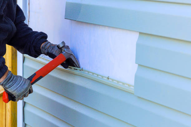 Trusted Emergency Siding Repair service in Long Lake, IL - Creative Siding